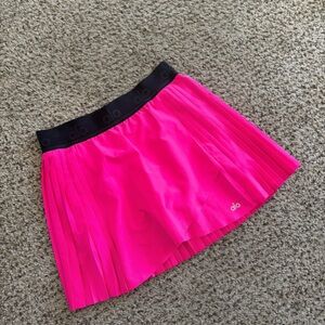 ALO Yoga Hot Pink Pleated Athletic Mini Skirt with Black Waistband